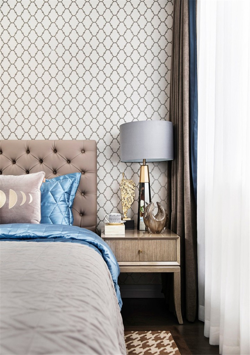 1547544797286858-720x1024