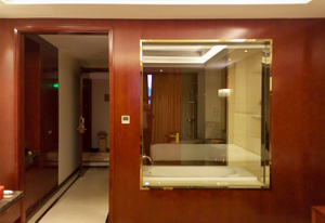 تشمل مجموعات أثاث غرف النوم التي توفرها الشركة المصنعة لأثاث الفندق المخصص الأثاث الثابت 