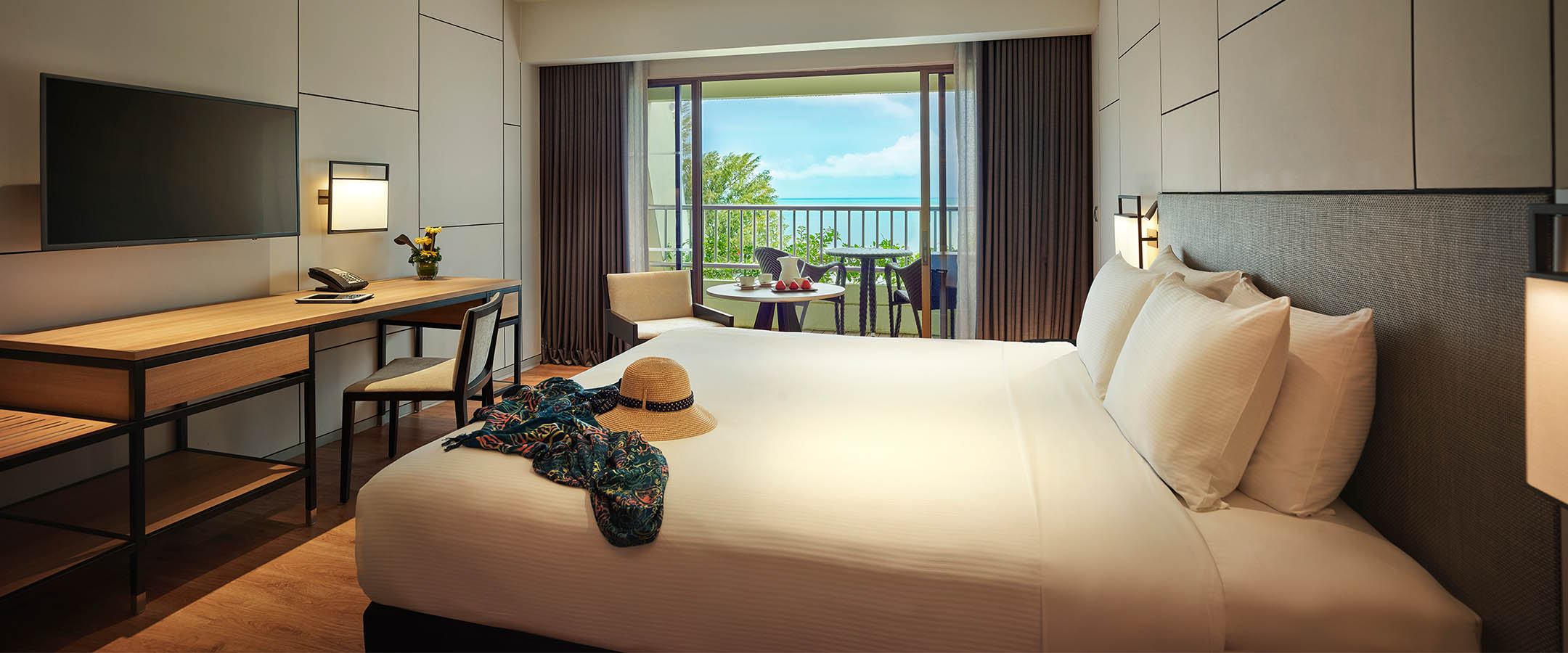 prpen-04-Premier-Seaview-Room-hero-1
