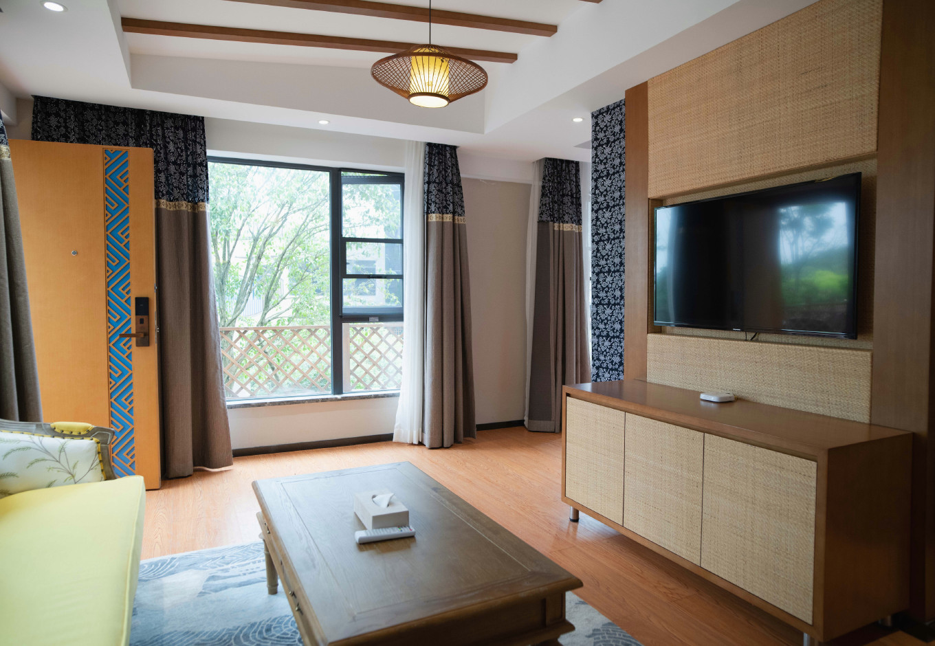 CoUBGV2rcbCAWt-1ACGUHK9ZY5w69