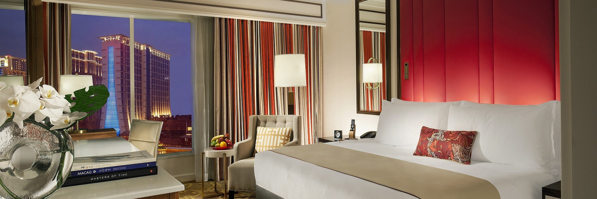 pm_deluxe-king-room-banner_2000x666